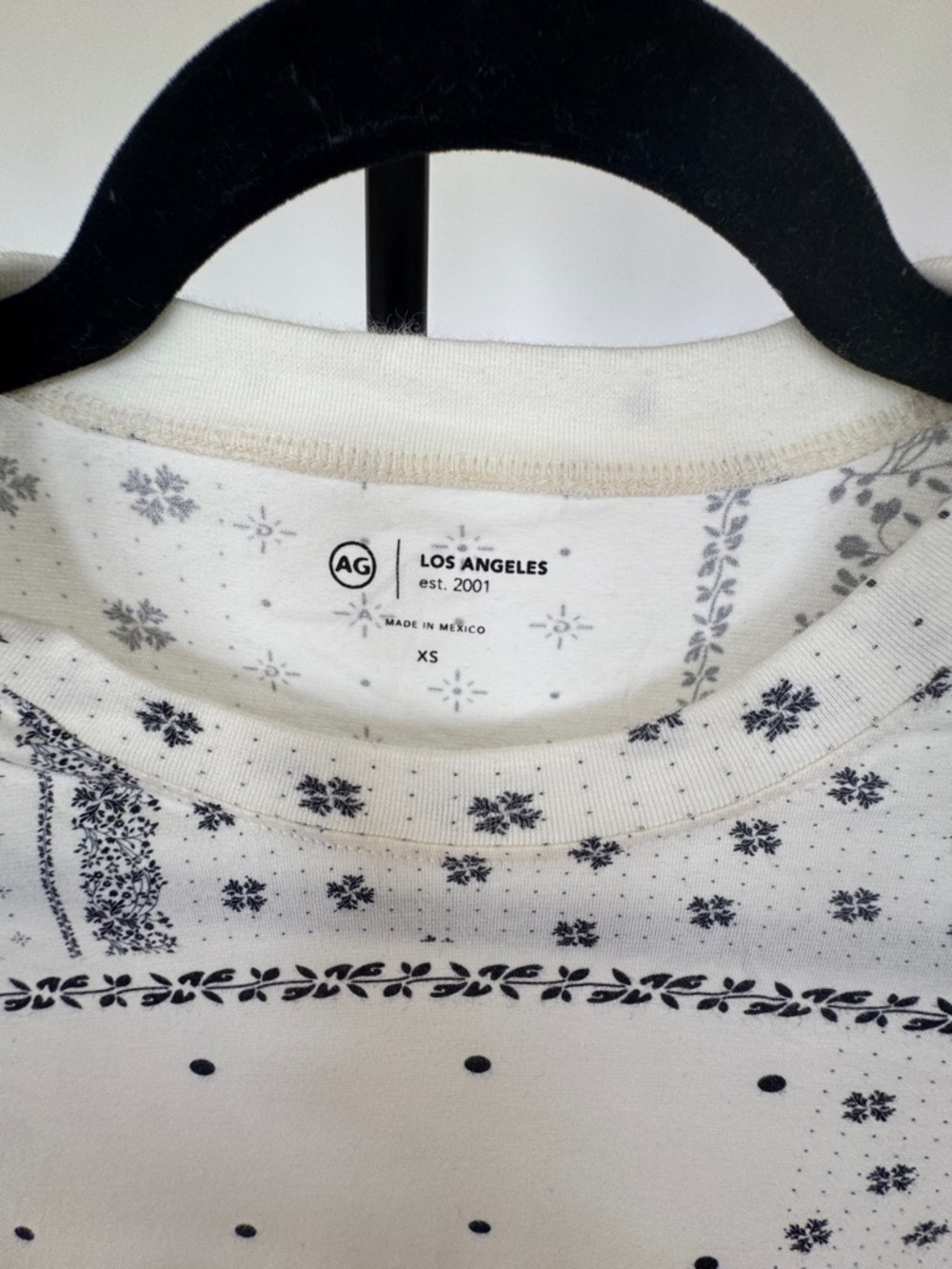 Ag Adriano Goldschmied Cream Short Sleeve Bandana-Print Tee - Picture 3 of 3